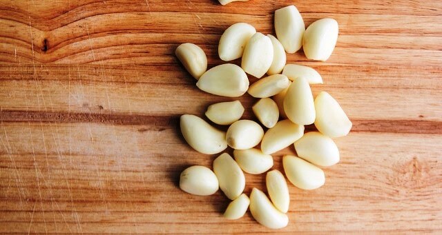 Garlic lower cholesterol levels in the body