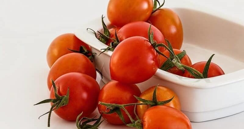 Tomatoes Allergies : Symptoms, Causes & Treatment