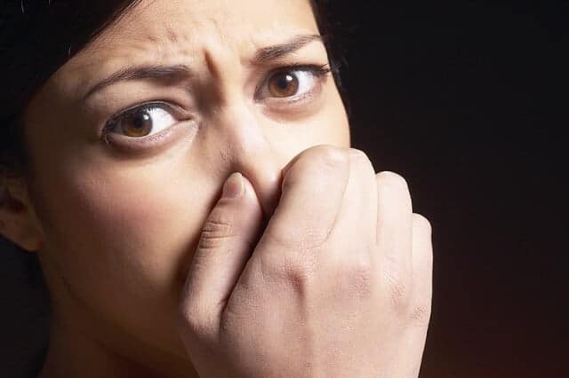 What causes Underarm odour
