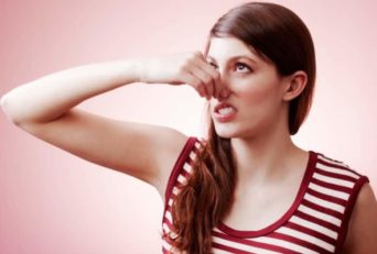 Sweat Smell Like Vinegar : Causes, Home Remedies