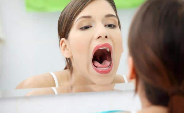 Causes Of White Spots On Tonsils