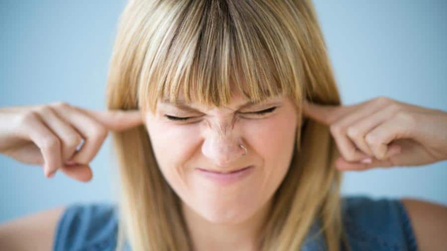 Fluttering In The Ear Causes Symptoms Home Remedies