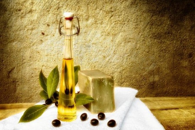 Olive oil for sunken eyes