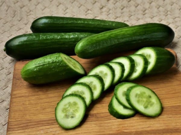 DIY Face Mask For blackhead In Summer Using Cucumber
