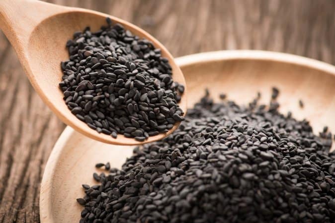 Black caraway seed to heal bone fracture