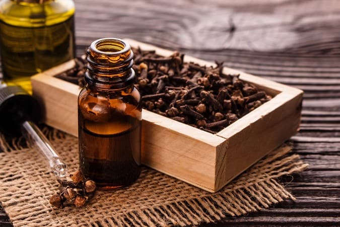 Clove oil to ge rid of Morgllon's disease